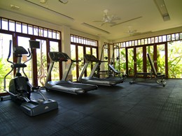 La salle de remise en forme du Melati Beach Resort