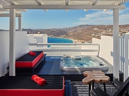 Temptation with Outdoor Jacuzzi® 