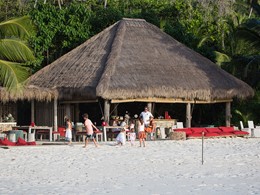 Le bar West Beach