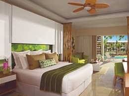 Preferred Club Junior Suite Swim-Up