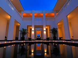 Le piscine du spa de l'hôtel Princess D'An Nam au Vietnam