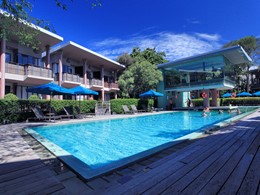Piscine du Sai Kaew Beach Resort situé en Thailande