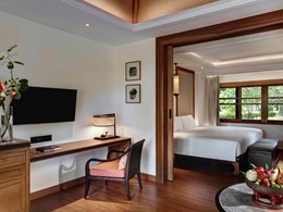 Deluxe Beachfront Villa