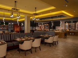 Un généreux buffet aux saveurs du monde au Market Café