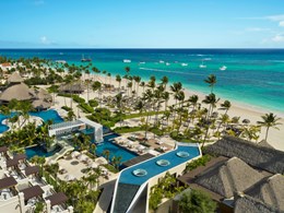 Entre cocotiers, sable blanc et mer turquoise