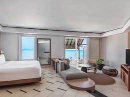 Coral Signature Beachfront Suite