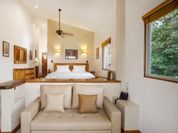 La Deluxe Room 