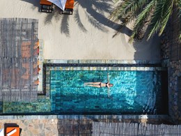 Profitez de la piscine privée de votre villa de luxe