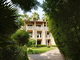 Chambres nichées au cœur des jardins tropicaux