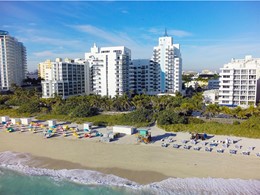 Magnifique vue aérienne de l'hôtel The Confidante Miami beach