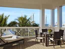 Splendide vue sur le port historique de Key West depuis l'hôtel The Marker