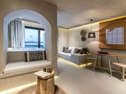 Wave Suite Indoor Hydromassage tub Sea view