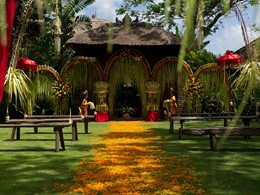 Mariage à l'hôtel Tugu Bali à Tanah Lot en Indonésie