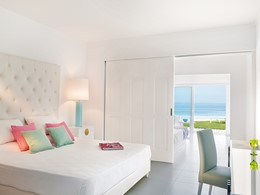 Petit Yali Seafront Suite With Sharing Pool