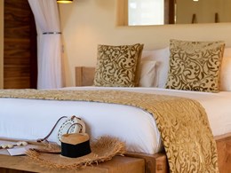 Garden Villa with Hot Tub