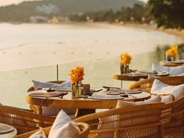 Dîner avec vue sur la mer