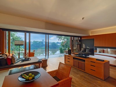 Lanna Riverfront Suite