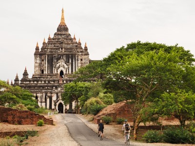 Visite de Bagan à vélo