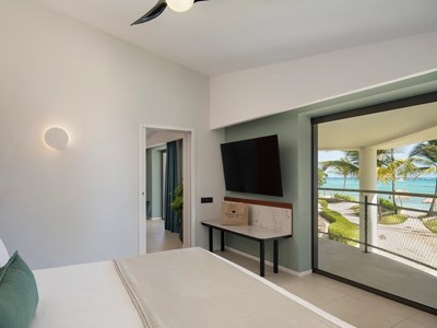 Preferred Club Master Suite Ocean Front -Adult only