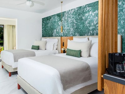 Preferred Club Junior Suite Family Room