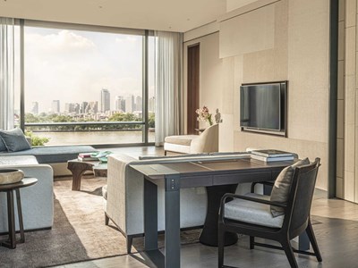Four Seasons Executive Suite