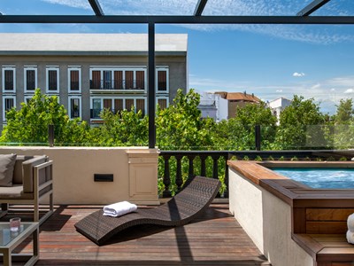 La Petite Penthouse Suite avec plunge pool privée