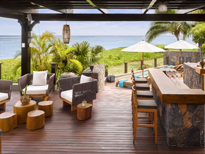 Le bar et lounge du Grand Beachfront Villa