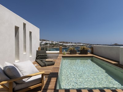 Panoramic Sea View Suite Roof Top & Hot Tub