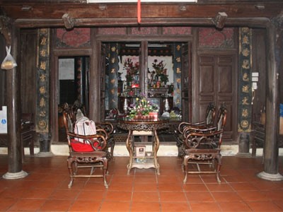 Repas dans une maison traditionnelle Hanoienne