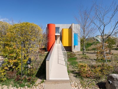 Cross Wall House