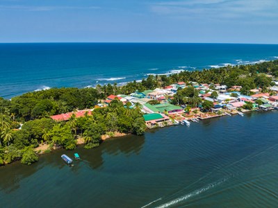 Le Village de Tortuguero