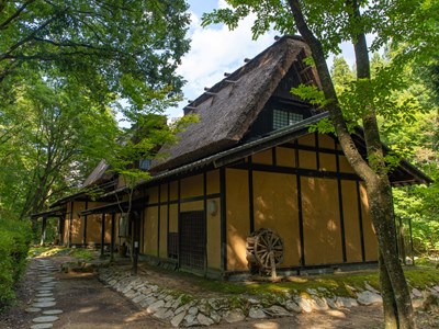 L'architecture gassho-zukuri au cœur des montagnes de Hida
