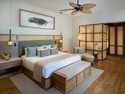 Junior Suite Oceanfront Deluxe