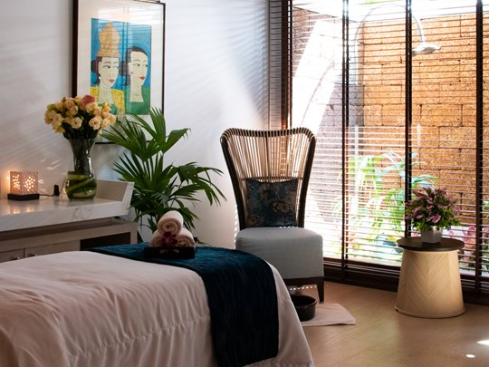 L'Anantara Spa Thai massage room