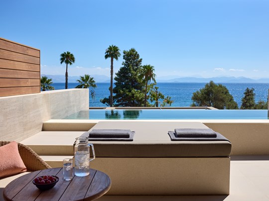 Deluxe Double Room Private Pool Front Sea View