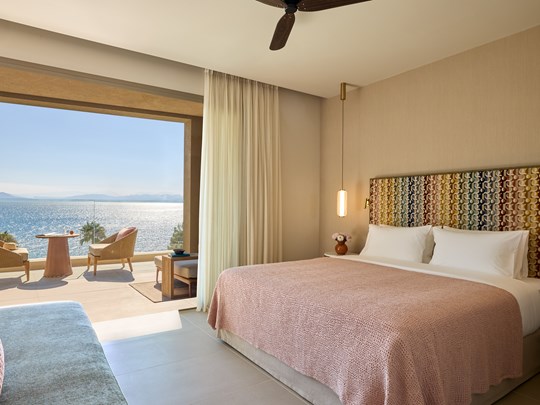 Rooftop Deluxe Double Room Front Sea View