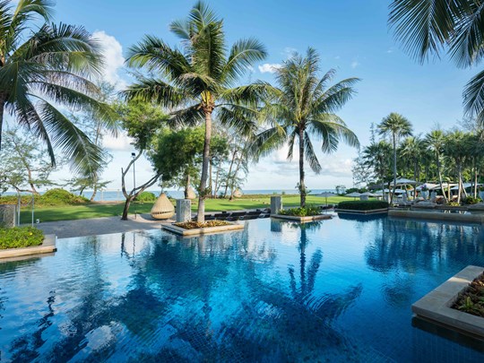 La piscine de l'Anantara Mai Khao Phuket Villas