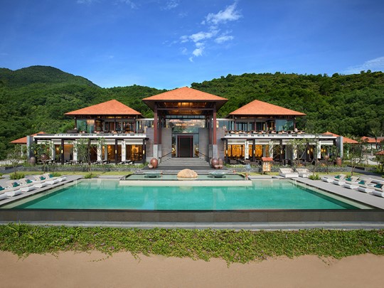 La superbe piscine de l'hôtel Banyan Tree Lang Co