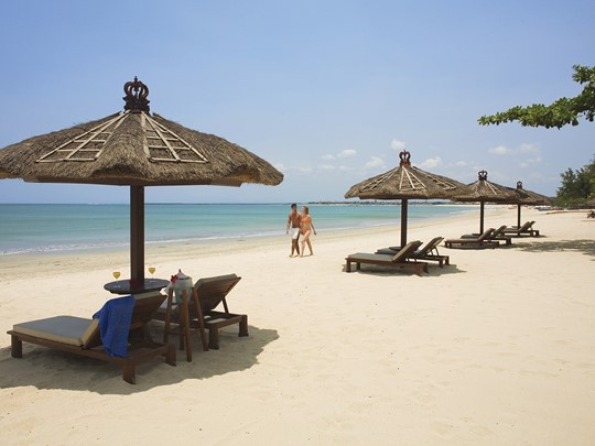 La plage de l'hôtel Belmond Jimbaran Puri Bali