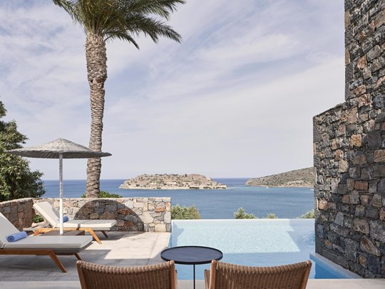 2 Bedroom Deluxe Private Heated Pool