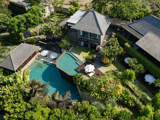 Five-bedroom Mansion