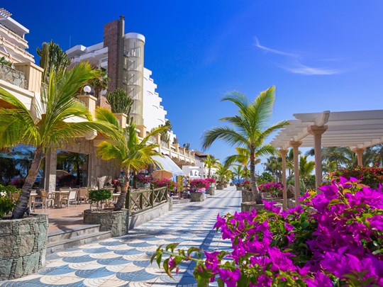 Promenade vers la plage de Taurito sur l’île de Gran Canaria