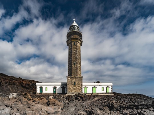 Phare isolé sur l’île d’El Hierro