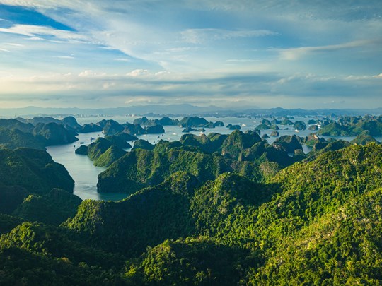 Les paysages sauvages de l’archipel de Cat Ba