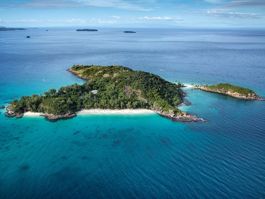 Vue aérienne de l'île de Tsarabanjina, situé au cœur de l'archipel des Mitsio
