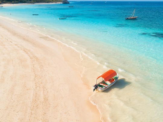 La superbe plage de l'Île de Misali