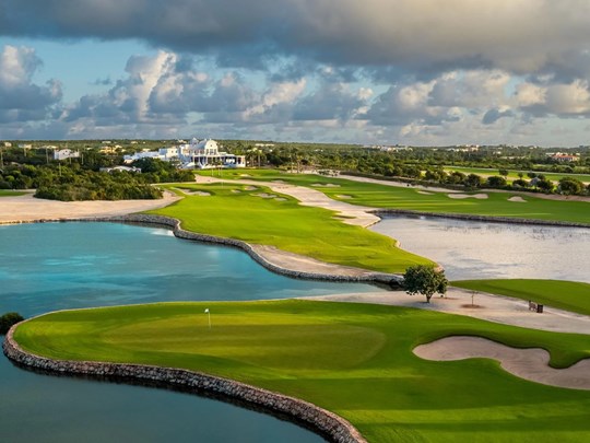 Aurora Anguilla, le golf