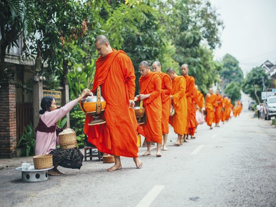 Plongez dans l'univers spirituel du Laos