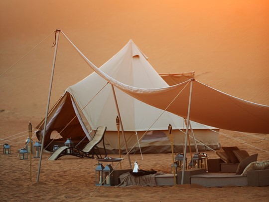 Un campement mobile aux tentes luxueuses