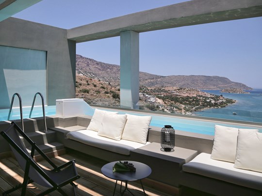 La Sapphire Zen Suite with Private Pool terrace
